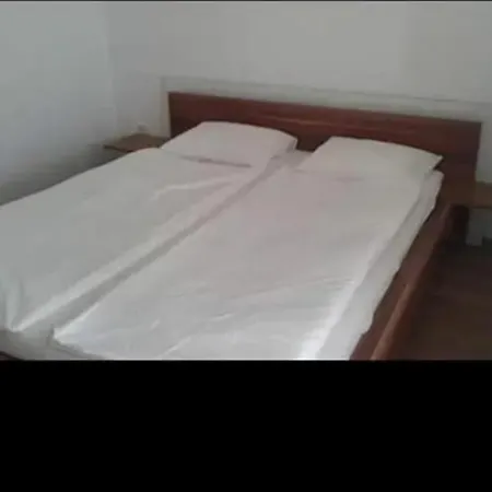 Do-No Apartman Apartment *