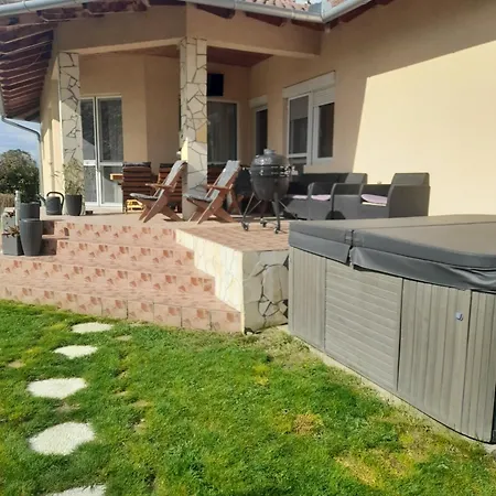 Do-No Apartman Kapolnasnyek